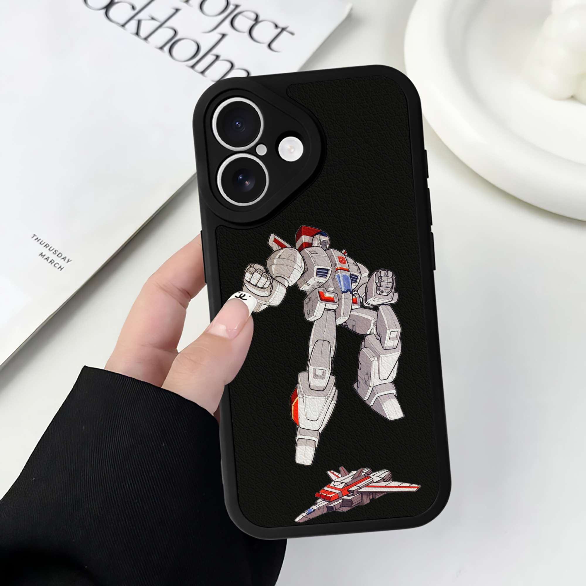 （画像用）  【iPhone 16シリーズ対応】シリコンスマホケース（レザー調） 材質：シリコン